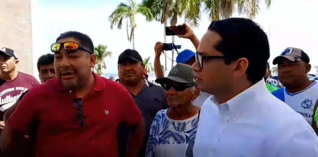 Con protesta, pescadores exigen apoyos a Layda Sansores