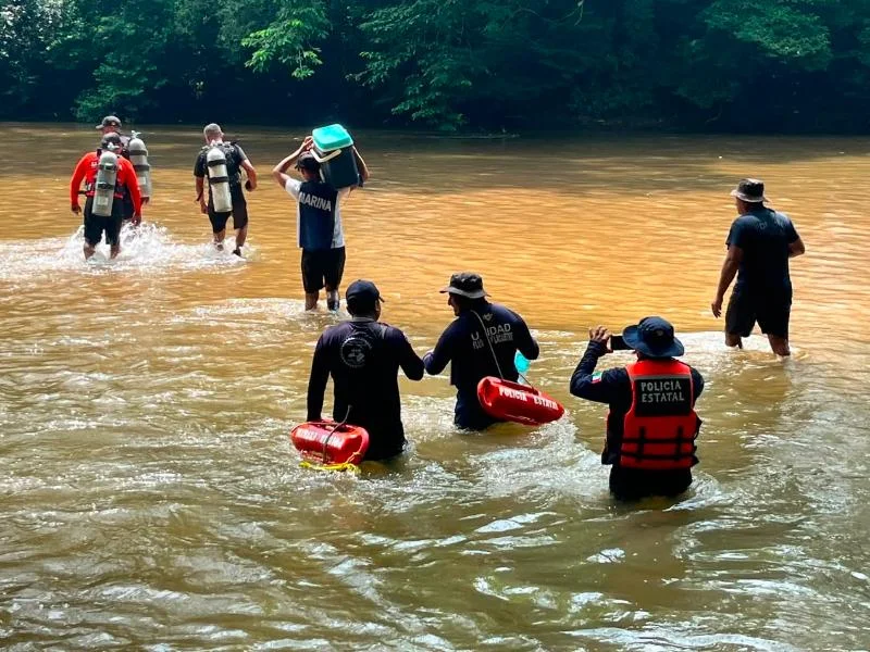 Hallan con vida a pescador que se perdió hace 15 días en cenote entre Veracruz y Oaxaca