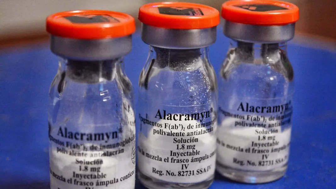Por falta de suero antialacránico muere niño tras picadura de alacrán en Topia