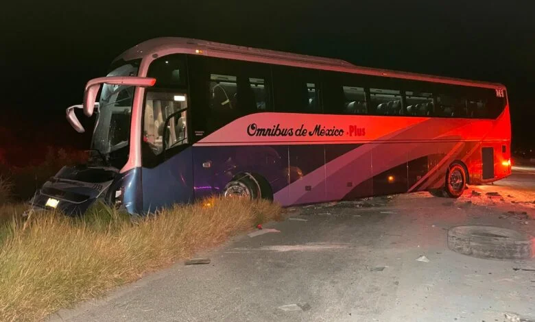 Accidente de autobús deja 5 heridos en la carretera Saltillo-Torreón