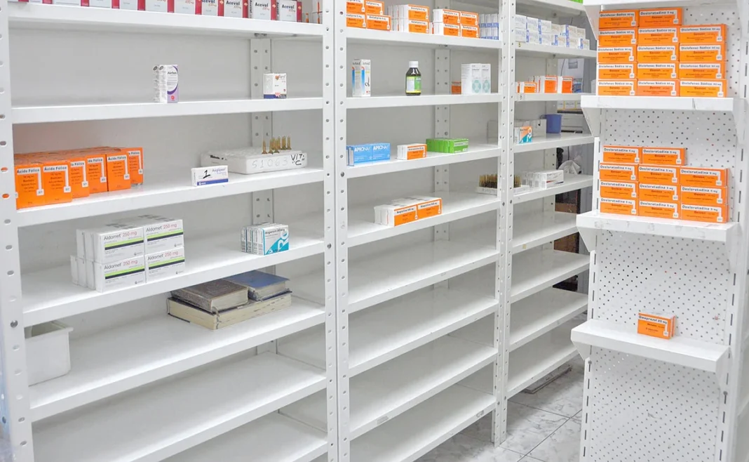 Buscan frenar desabasto de medicinas con nuevo sistema