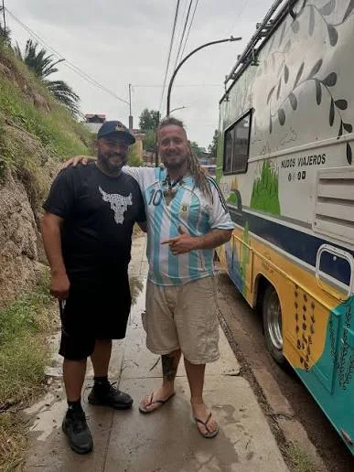 Influencer argentino encara y persigue a un ladrón en Nogales