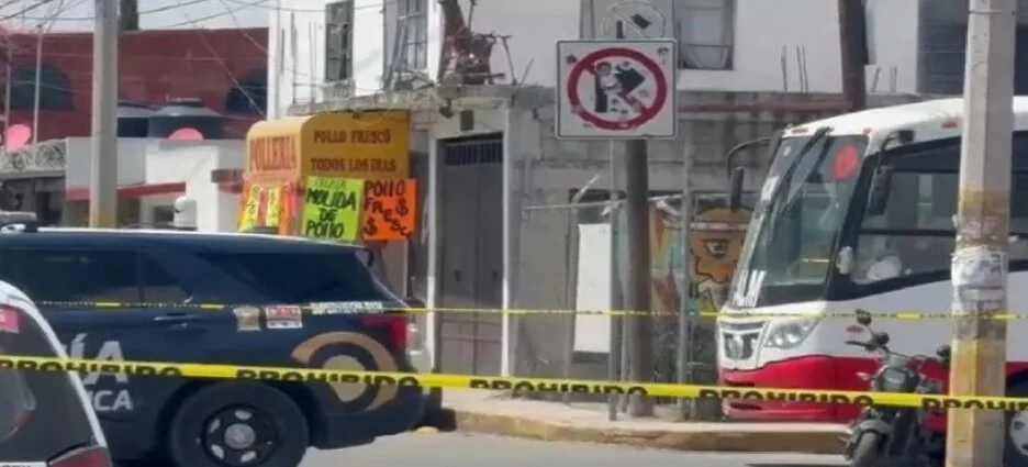 Transporte público atropella a mujer de 80 años en Toluca