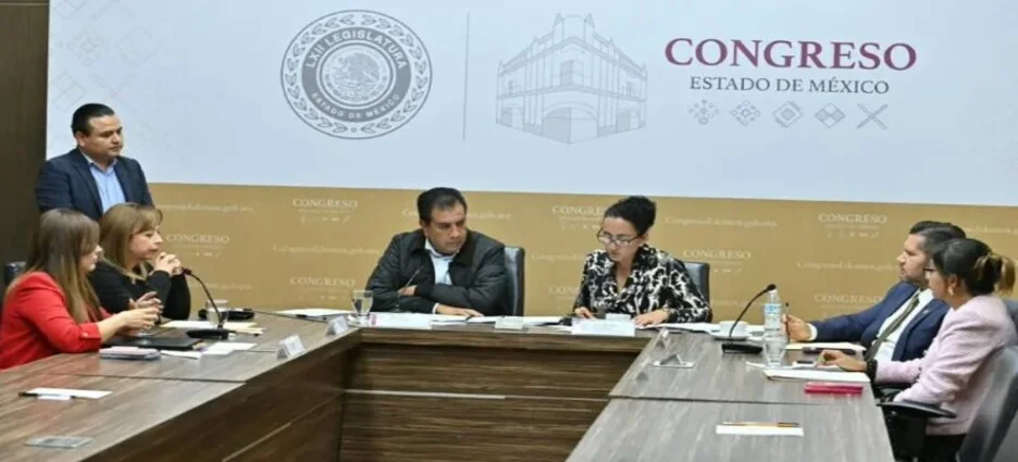 Aprueban reformas para regular uso de tecnología en Escuelas de Edomex