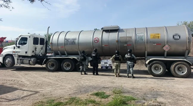 Aseguran más de 120 mil litros de hidrocarburo y detectan toma clandestina en Guanajuato