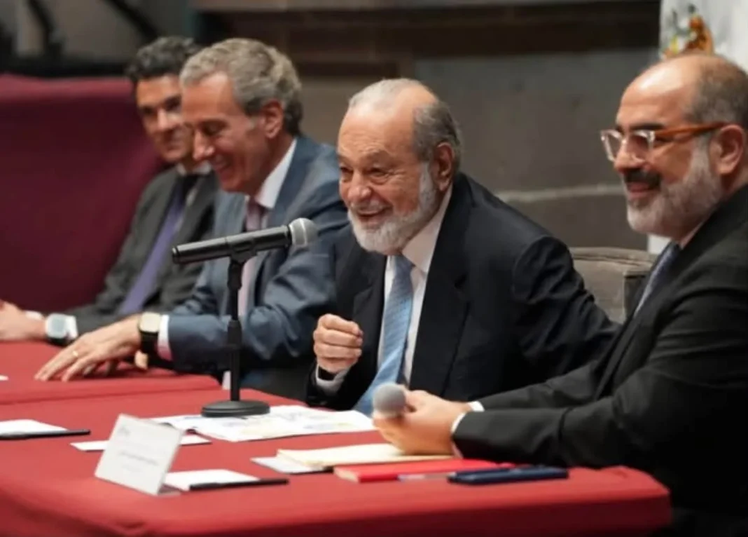 Carlos Slim anuncia inversión de 4 mil mdp para recuperar Paseo San Francisco en Puebla