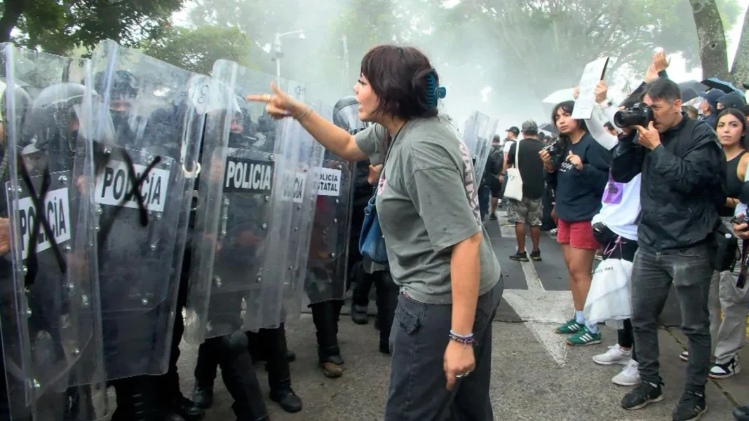 Diputados de Morena buscan juicio político contra Pablo Lemus tras detenciones en marcha por el agua en Jalisco