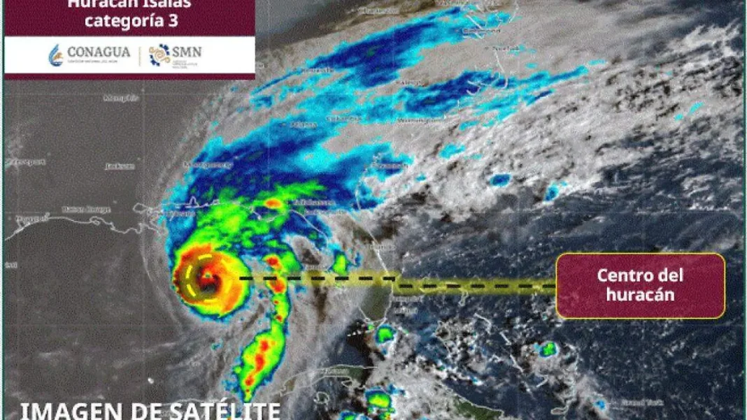 Huracán Isaías alcanza categoría 3 y mantiene en alerta meteorológica a Tamaulipas
