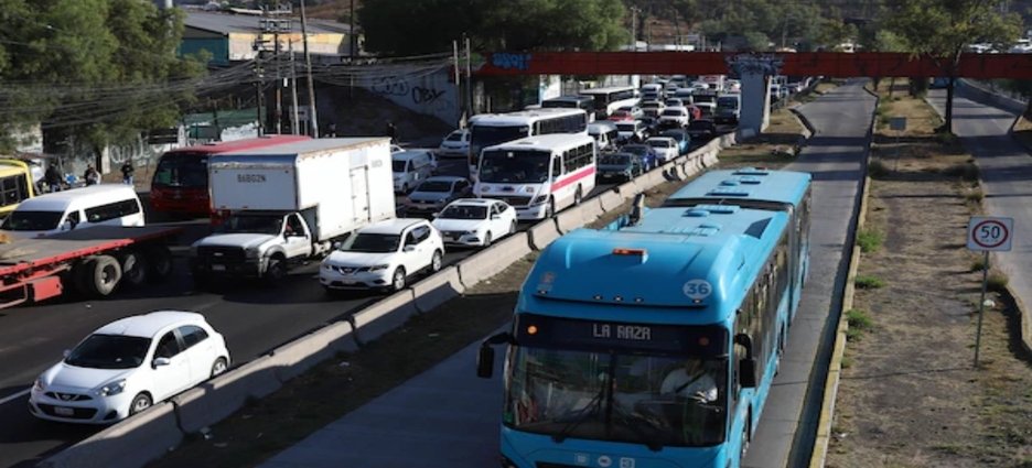 Paro nacional de transportistas amenaza con colapsar accesos a CDMX y Edomex este lunes
